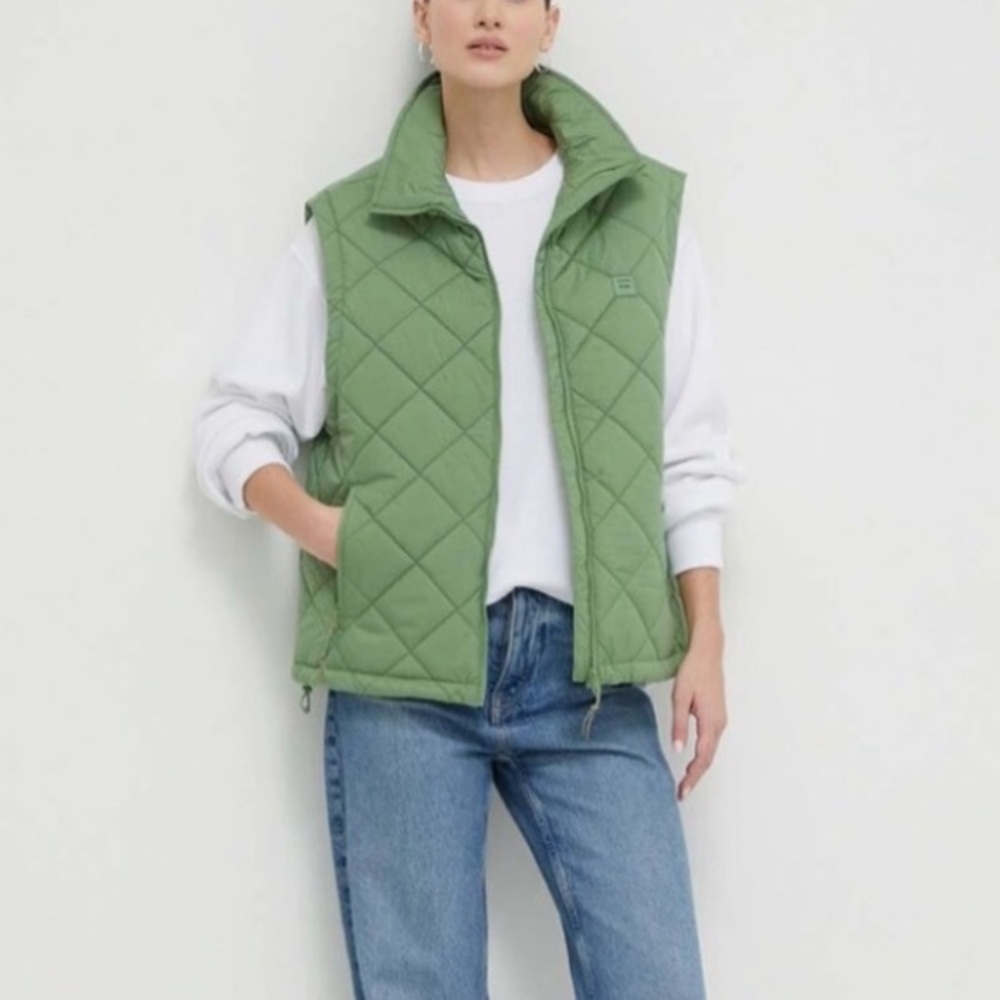 Billabong Women's Transport Quilted Puffy Vest
